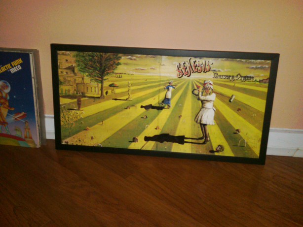 nursery-cryme-framed